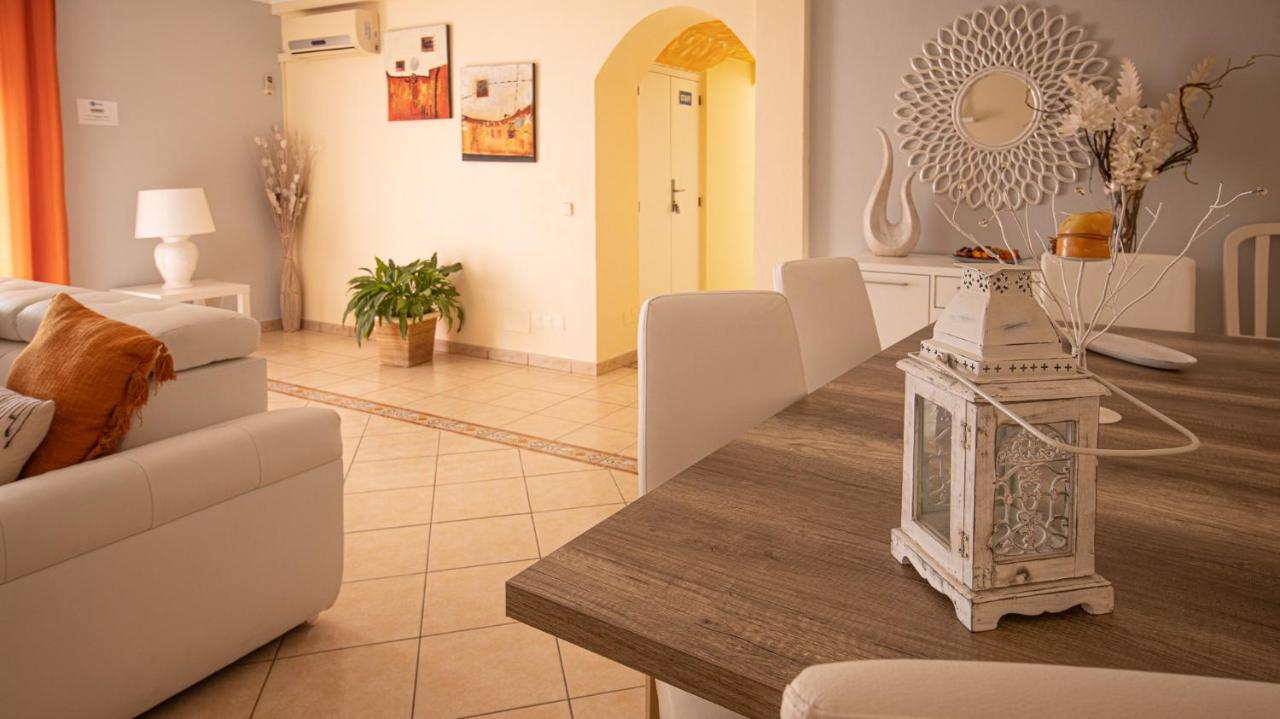 Vila Da Encosta - Private - Heated Swimming Pool - By Bedzy Albufeira Luaran gambar